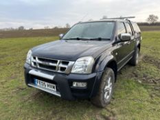 2005 Isuzu Rodeo Denver 3.0TDi intercooler, 4wd pick up, manual on 245/70R16 alloy wheels and tyres.