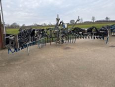 2011 Tramspread 24m hydraulic folding dribble bar NB: Control box in Office