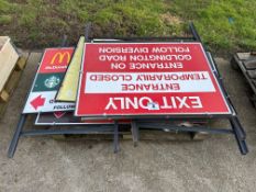 Quantity highway signs