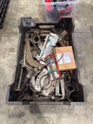 Quantity bearing pullers