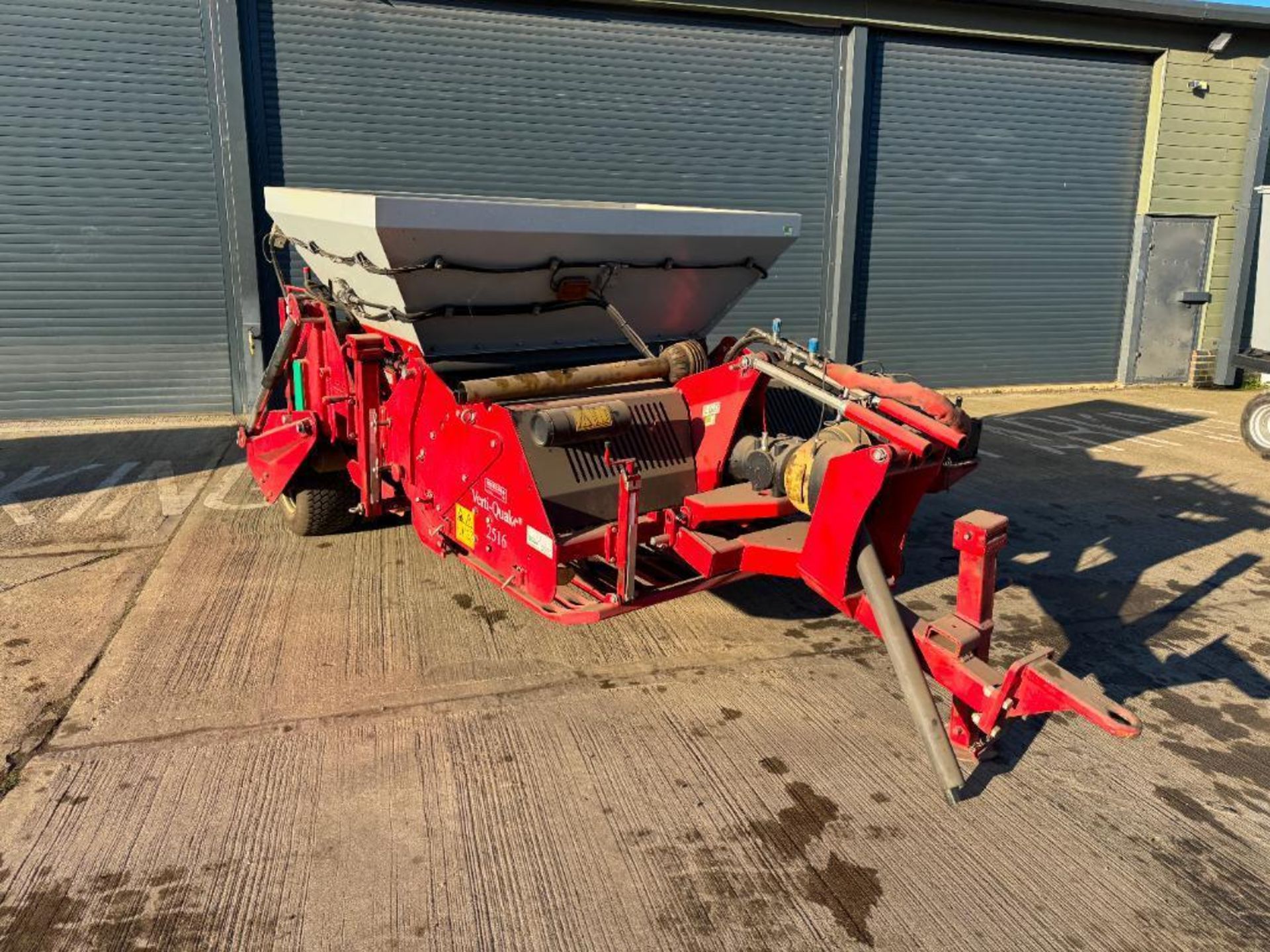 Charterhouse Vibra-Sandmaster 1600 complete with Redexim Verti-Quake 2516. Sandmaster Serial No: C21 - Image 3 of 25
