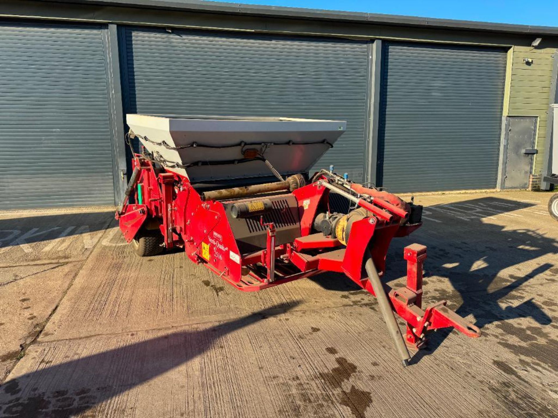 Charterhouse Vibra-Sandmaster 1600 complete with Redexim Verti-Quake 2516. Sandmaster Serial No: C21 - Image 16 of 25