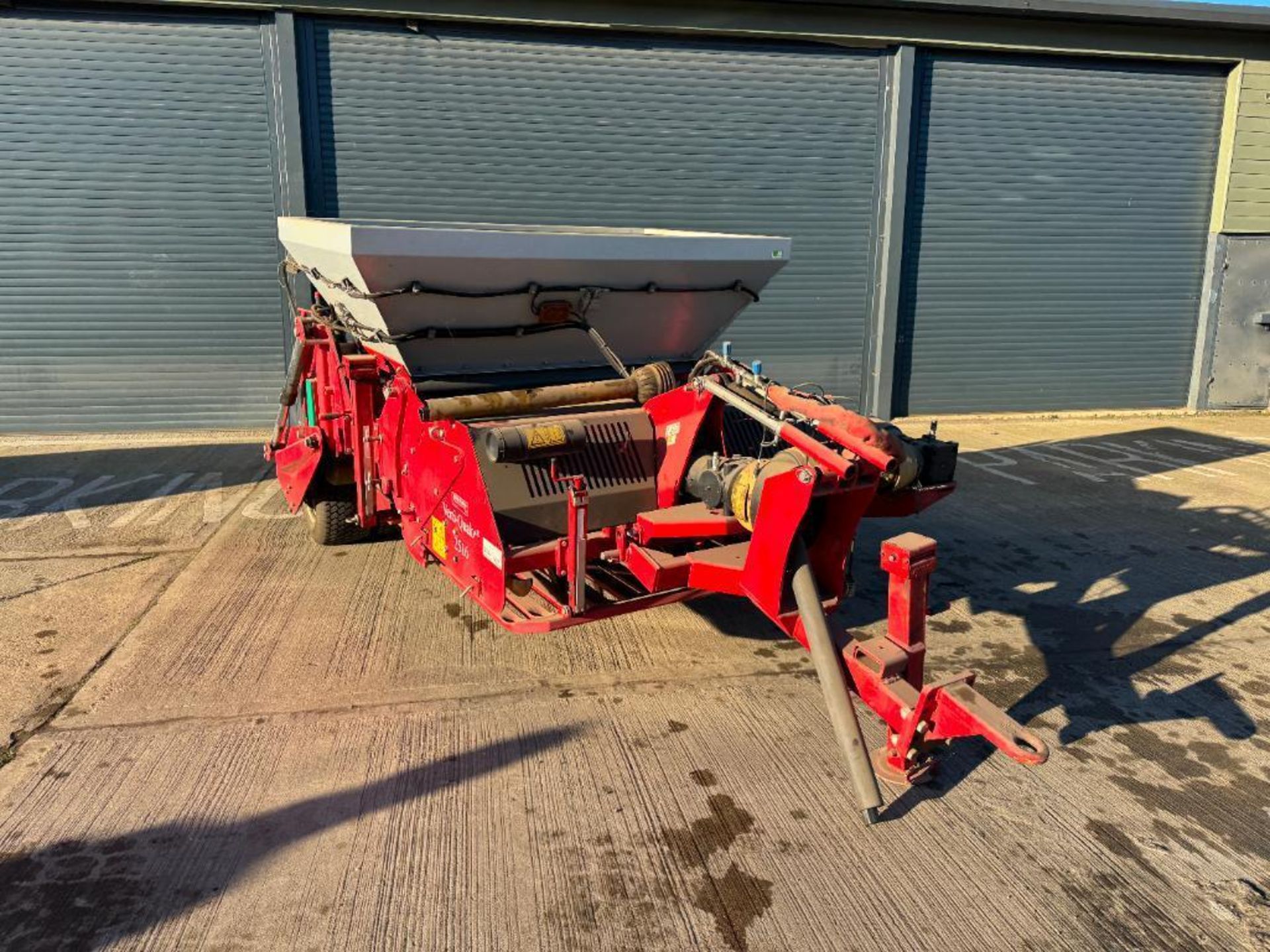 Charterhouse Vibra-Sandmaster 1600 complete with Redexim Verti-Quake 2516. Sandmaster Serial No: C21 - Image 17 of 25