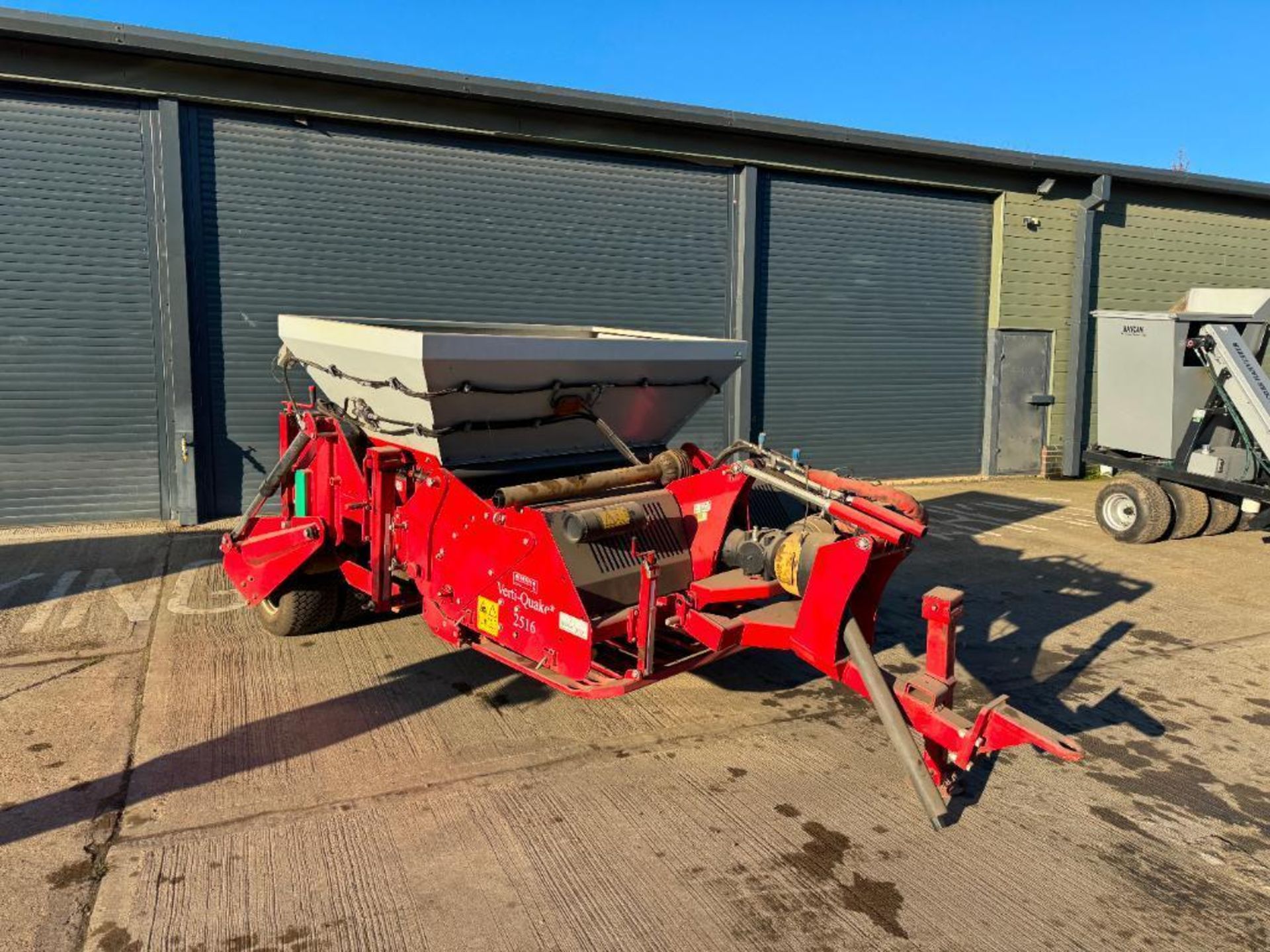 Charterhouse Vibra-Sandmaster 1600 complete with Redexim Verti-Quake 2516. Sandmaster Serial No: C21 - Image 15 of 25
