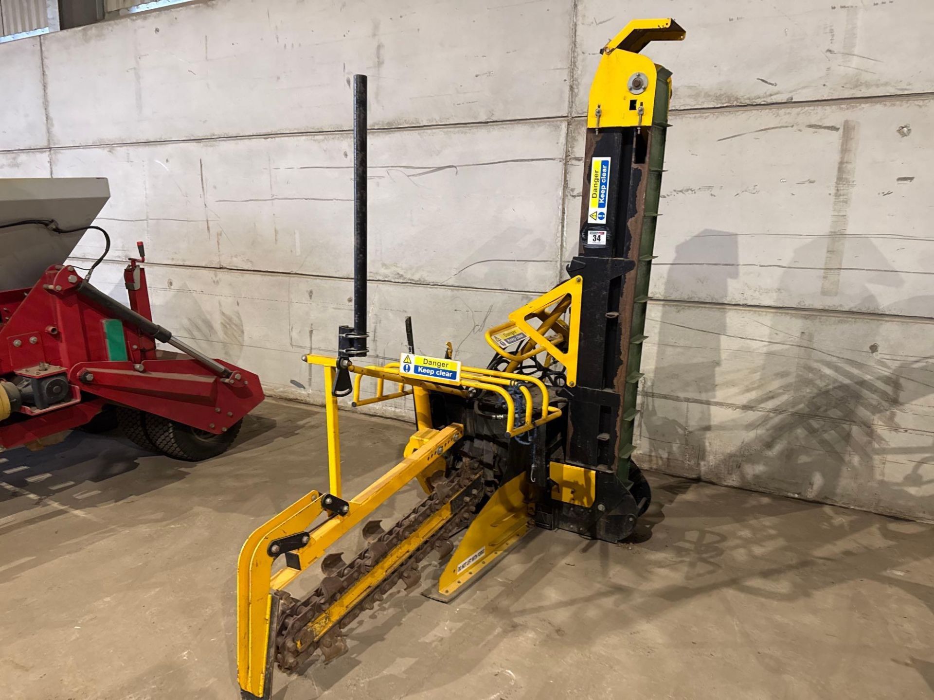 2013 AFT 45 trencher with side dirt elevator, PTO driven. Serial No: R1586 ​​​​​​​NB: Manual include - Image 5 of 6