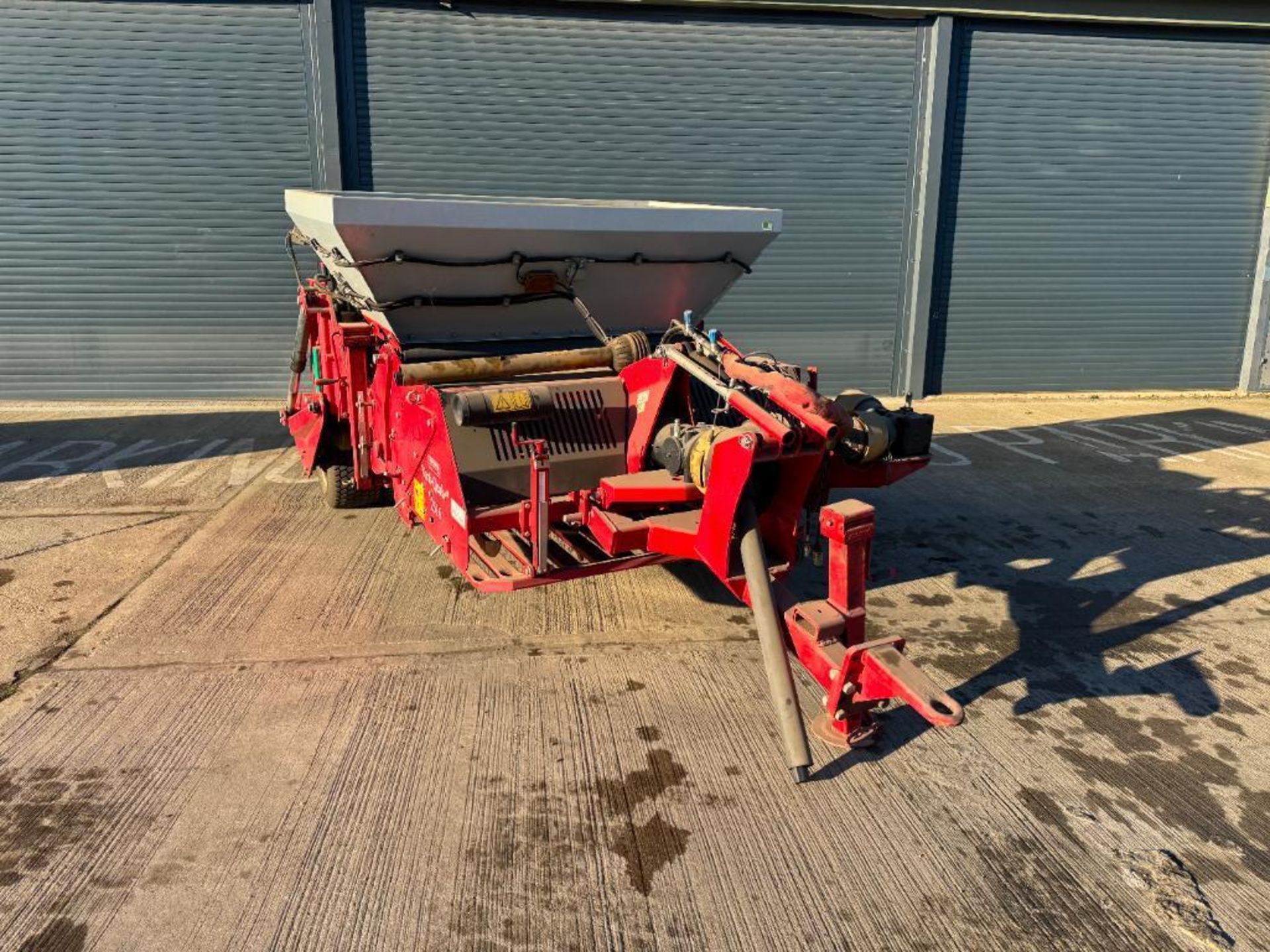 Charterhouse Vibra-Sandmaster 1600 complete with Redexim Verti-Quake 2516. Sandmaster Serial No: C21 - Image 5 of 25