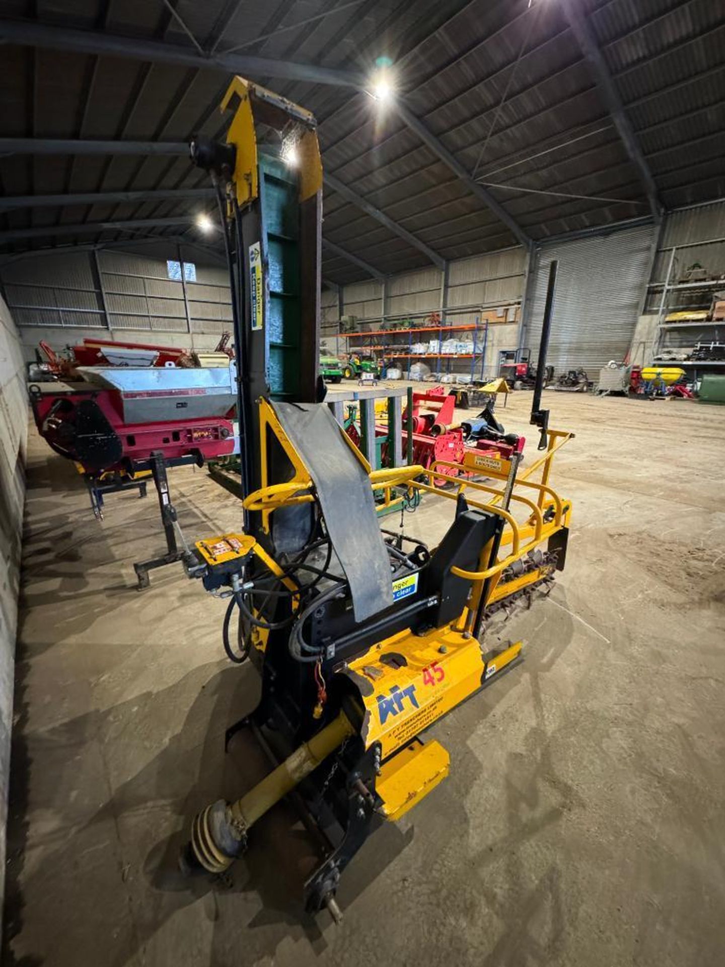 2013 AFT 45 trencher with side dirt elevator, PTO driven. Serial No: R1586 ​​​​​​​NB: Manual include - Image 4 of 6