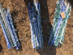 Quantity plastic fencing stakes