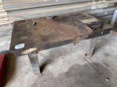 Steel work bench