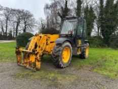 1999 JCB 530-70 Loadall on 400/80R24 wheels and tyres. C/w Q-Fit headstock and pallet tines. Reg: T1