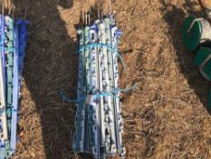 Quantity plastic fencing stakes