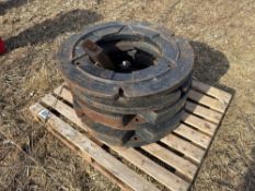 Case/ New Holland wheel weights 2x 250kg and 2x 113kg