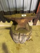 Workshop anvil on stand