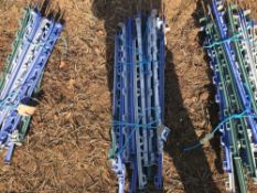 Quantity plastic fencing stakes