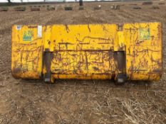 1996 Sanderson bucket to fit KB56A Sanderson. Serial No: AB1066. C/w new blade