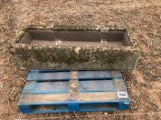 Stone trough: Length: 1.28m, width: 0.50m, depth: 0.31m