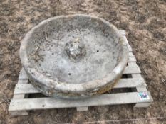 Trough/wheel (mexican hat style). Diameter: 0.91m