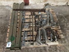 Quantity gate furniture