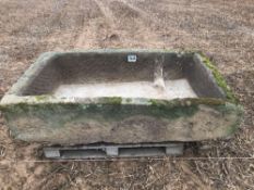 Large stone trough: Length: 1.70m, width: 1.00m, depth: 0.52m