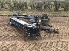 Hiab crane. Manual controls. 7m reach