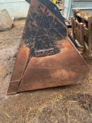 2014 Cube Bucket - (Buckinghamshire)