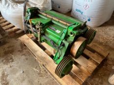 John Deere forage harvester whole-crop crop processor suited to narrow body machine. Serial No: Z0KP