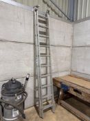 Aluminium extending ladder