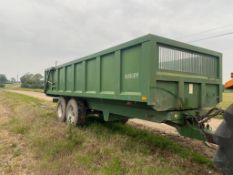1998 Bailey Root Trailer - (Suffolk)