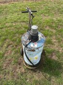 Air operated grease gun