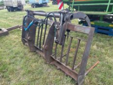 Manure grab with Manitou brackets