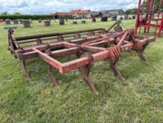 Massey Ferguson Superflow 15 leg, 4.5m with rear Cousins crumbler, linkage mounted