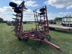 Vaderstand 7.4m Parallellic springtine cultivator hydraulic folding, trailed