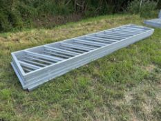 5No Diagonal feed barriers to suit 15ft bays with brackets