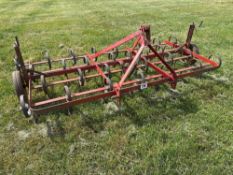 9ft Springtine cultivator, linkage mounted