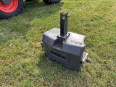 Claas 600Kg front weight block, linkage mounted