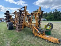 Simba Solo 450 cultivator with front discs, 6 legs, rear packer and rear discs with rear drawbar and