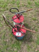 2No grease buckets with manual pump