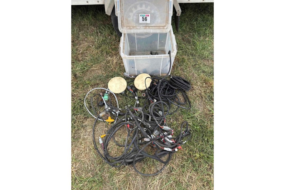 Wiring loom and dome for Trimble GPS system