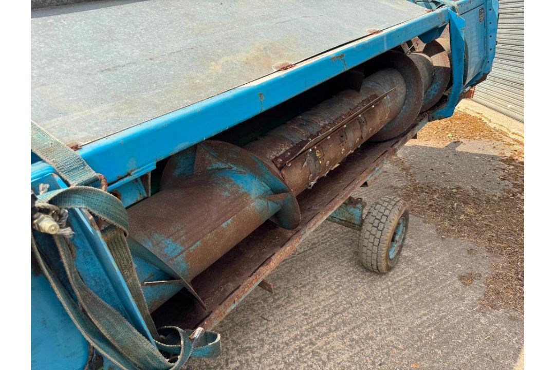Shelbourne Reynolds SRE 14ft stripper header with single axle header trailer. Serial No: 09160. Mach - Image 7 of 14