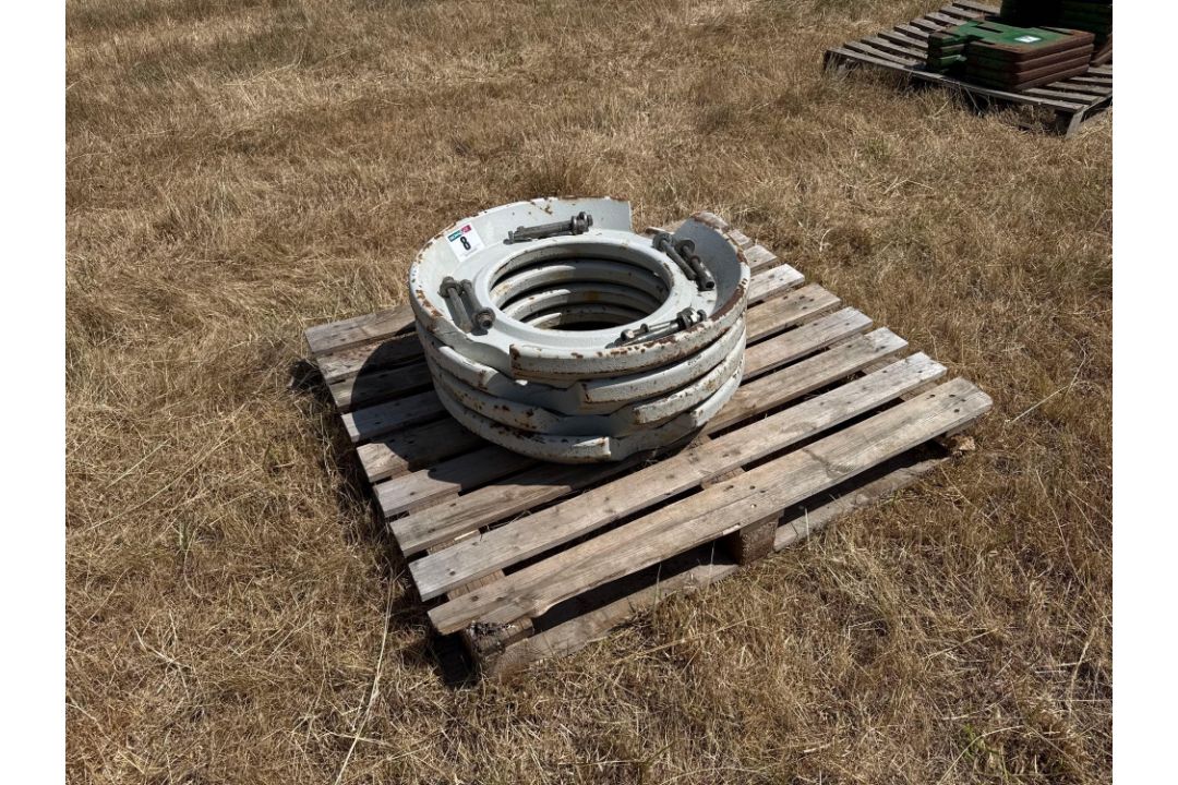 Pair Valtra rear wheel weights - Image 1 of 2