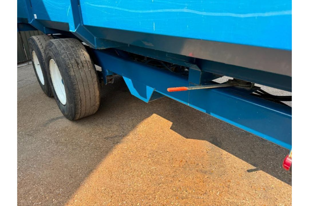 2000 AS Marston SAP 10t twin axle grain trailer with a manual tailgate and grain chute, fixed drawba - Image 13 of 20