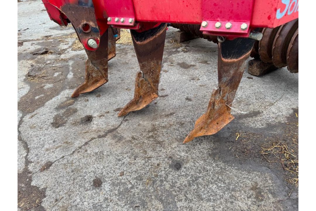 2014 HE-VA 3m 5 leg subsoiler with rear hydraulic adjustable packer, linkage mounted. Serial No: 305 - Image 15 of 20