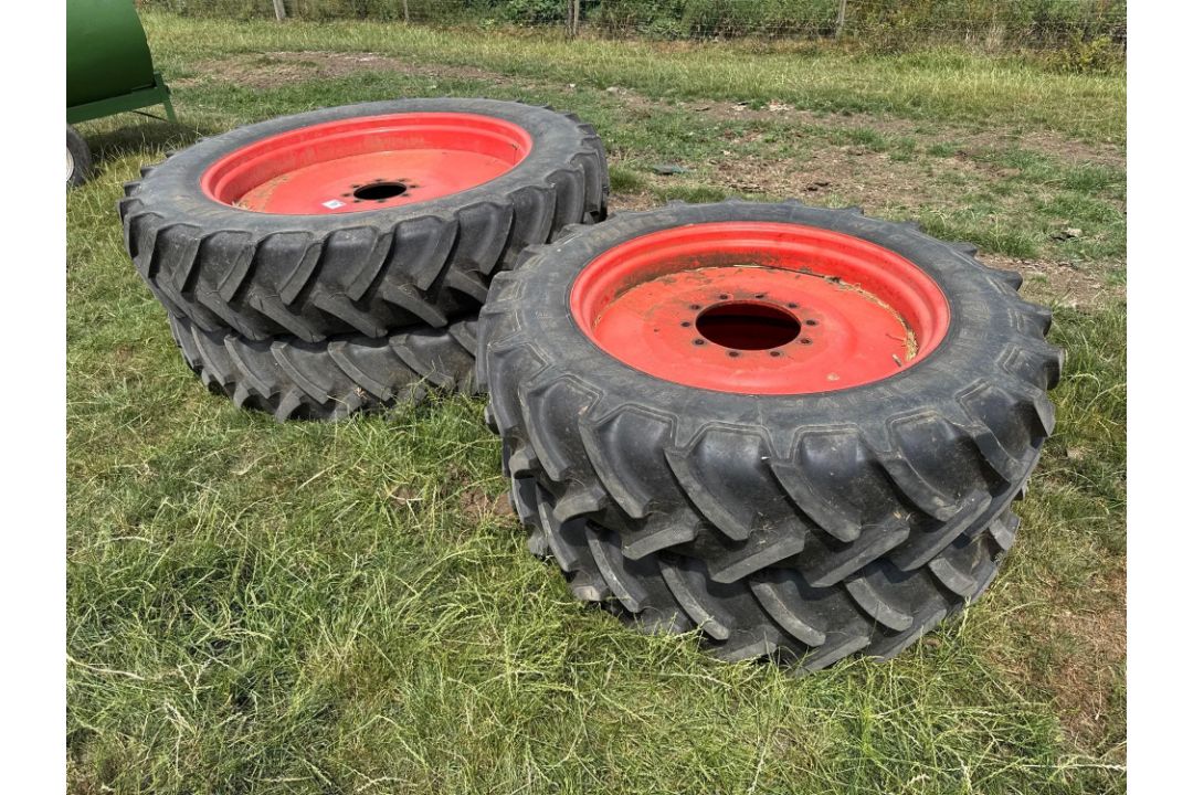 Set Mitas 340/85R36 10 stud front and 380/90R50 8 stud rear row crops wheels and tyres suited to Cla - Image 4 of 8