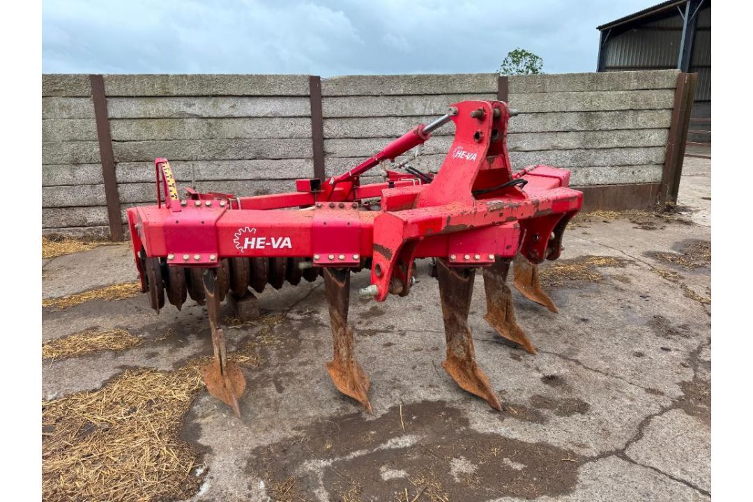 2014 HE-VA 3m 5 leg subsoiler with rear hydraulic adjustable packer, linkage mounted. Serial No: 305 - Image 7 of 20