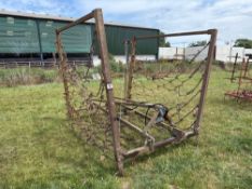 Chain harrows 6m, hydraulic folding, linkage mounted