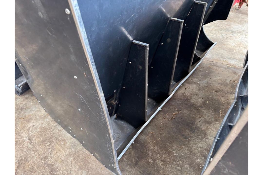 3No black plastic sheep feeders - Image 5 of 13