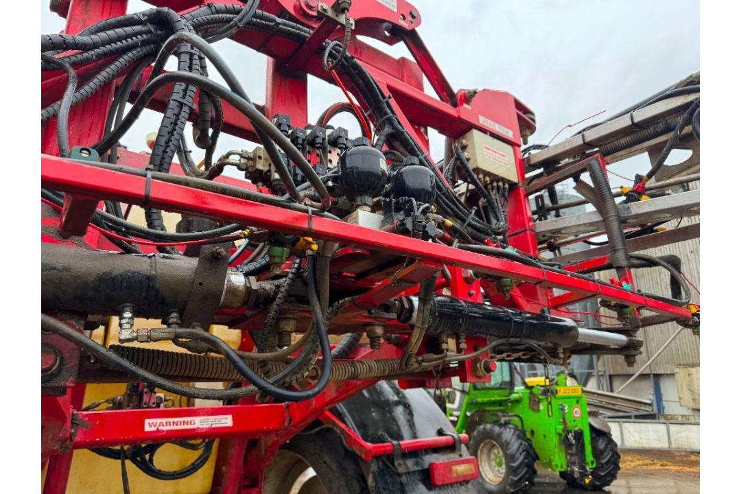 Landequip Intrac 5036 30m trailed sprayer with aluminium booms, 5,000l tank, 5No nozzle bodies, sect - Image 10 of 30