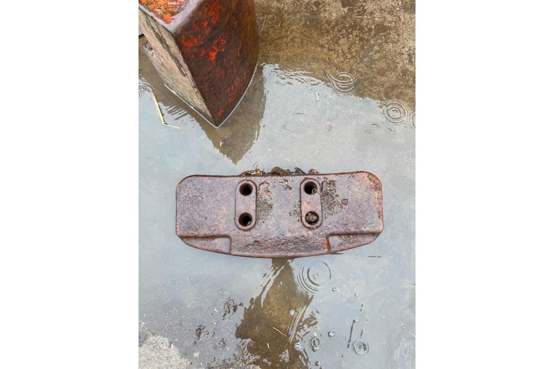 3No misc. tractor weights - Image 4 of 7