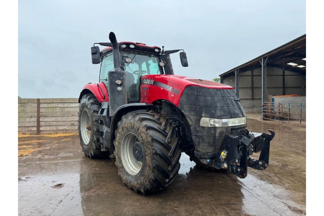 2018 Case Magnum AFS 380 CVX 50Kph 4wd tractor with front linkage, front and cab suspension, air bra - Image 4 of 34