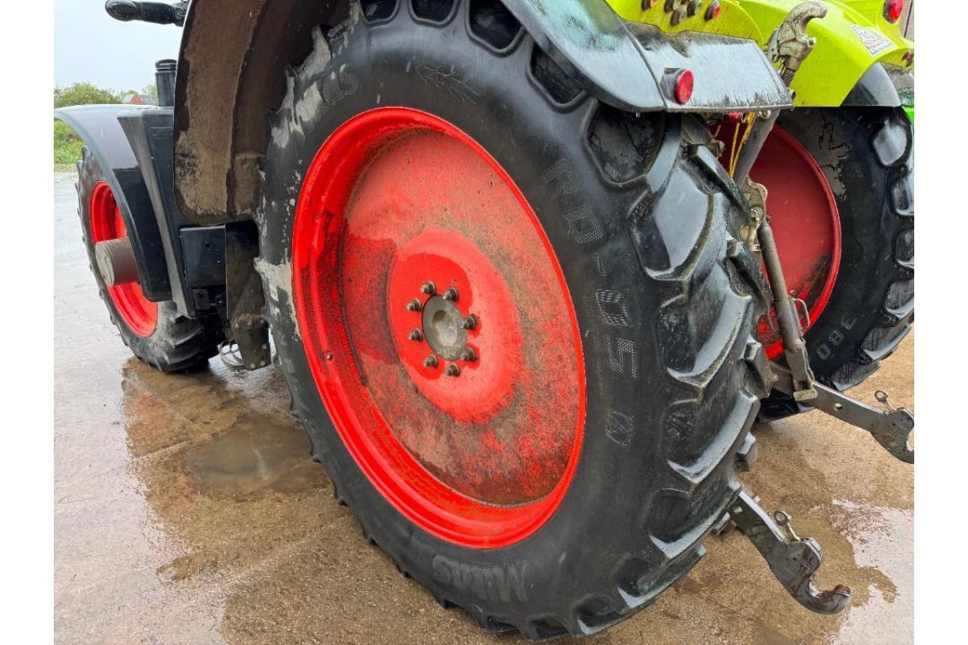 Set Mitas 340/85R36 10 stud front and 380/90R50 8 stud rear row crops wheels and tyres suited to Cla - Image 5 of 8